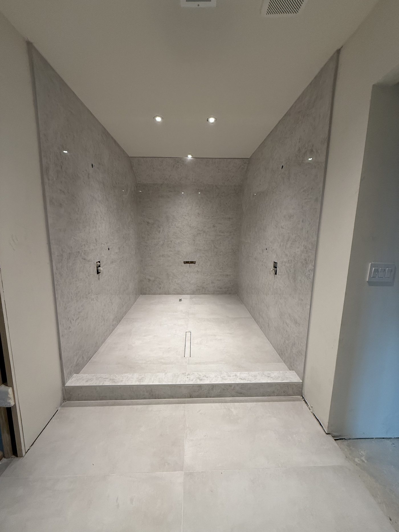 Marble Shower with Carrara-Look Tile
